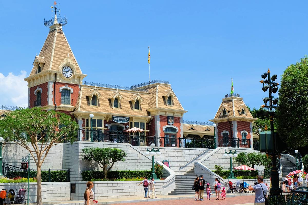 HK Disneyland Entrance 1